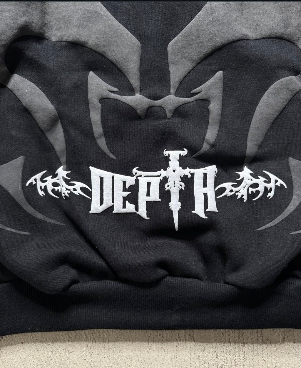 DEPTH HOODIE (BLACK)