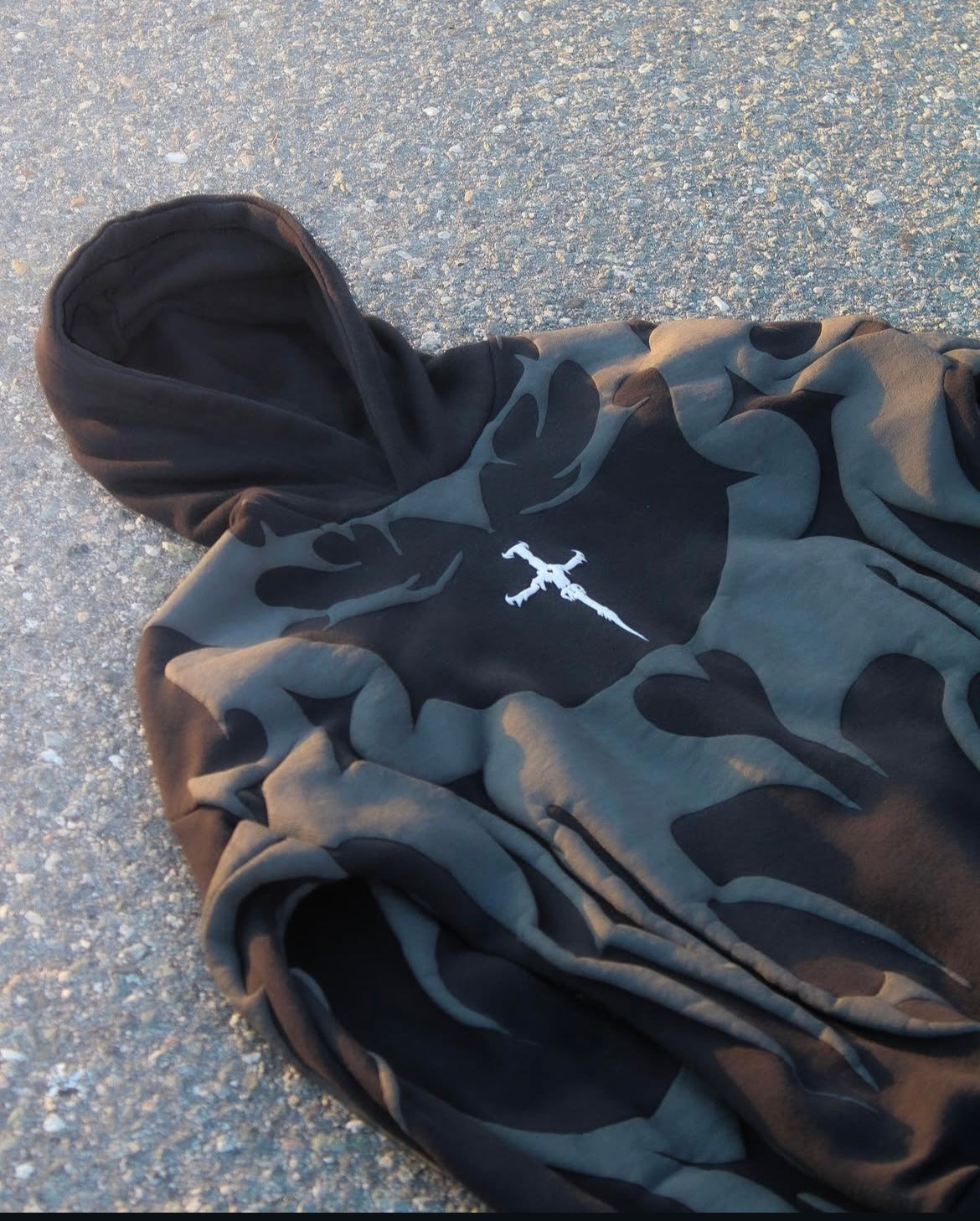 DEPTH HOODIE (BLACK)